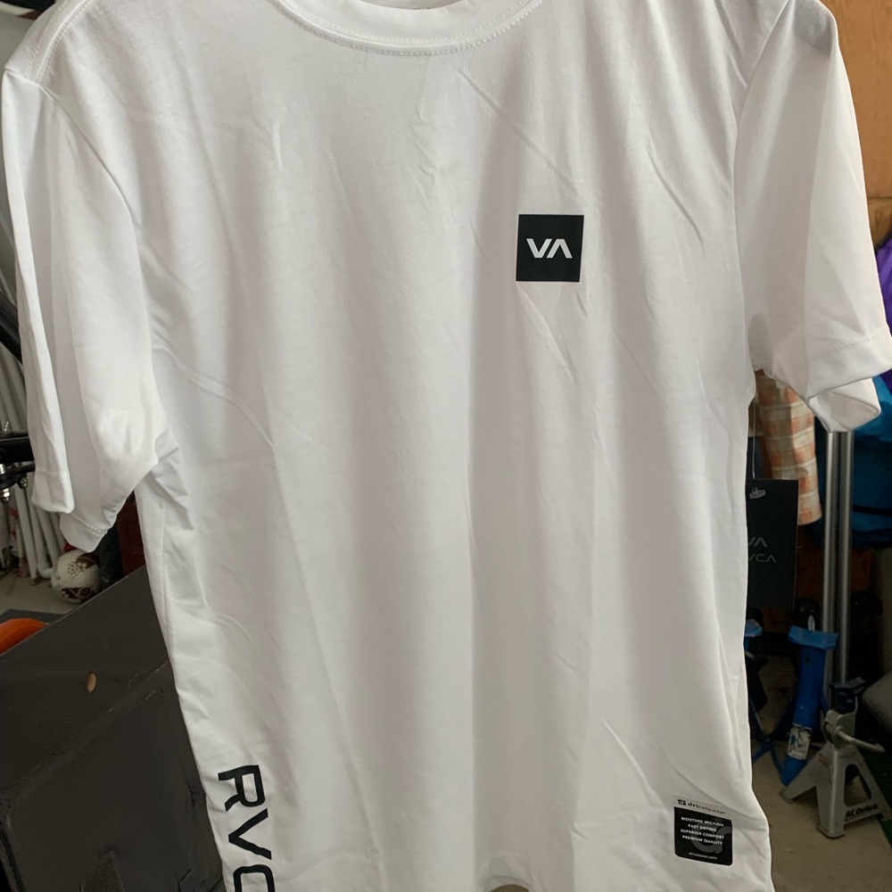 RVCA kids tshirt